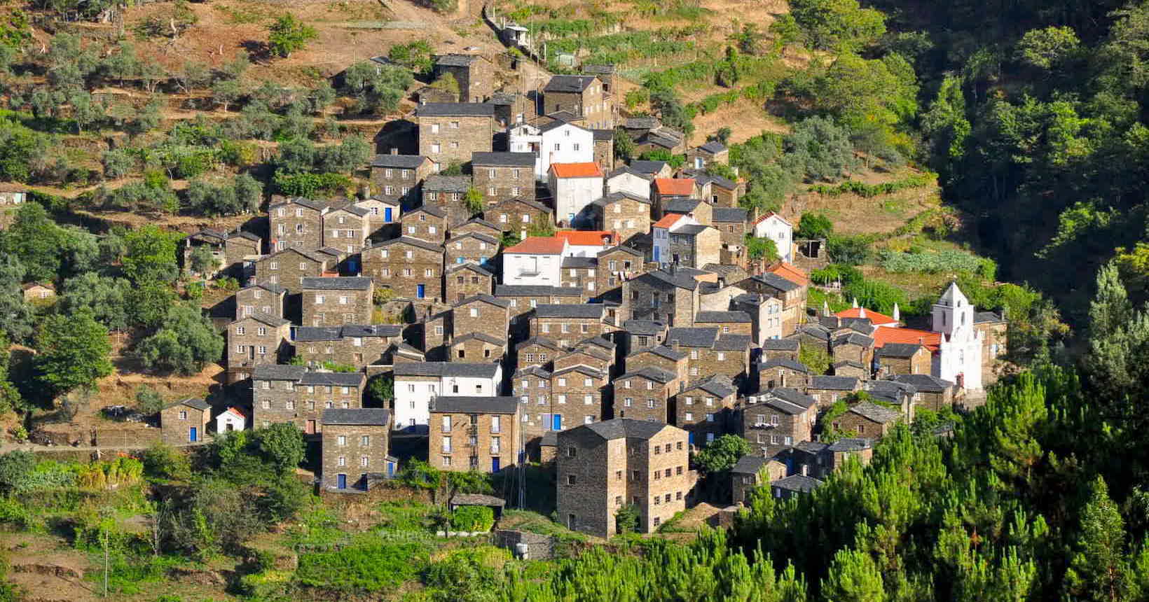 Piódão, Portugal: conheça a aldeia que parece ter saído de um conto de fadas