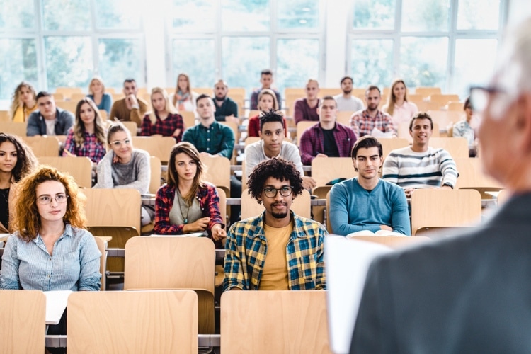 Como fazer pós-graduação em Portugal? Descubra neste guia