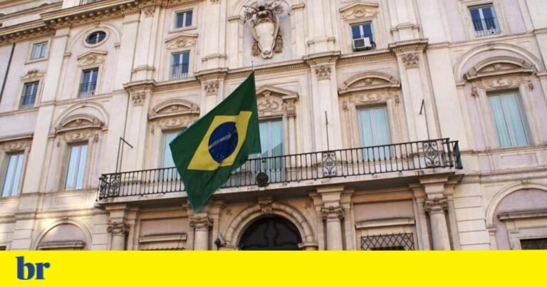 Embaixada do Brasil em Portugal tem vaga aberta com salário de mais de 1.700 euros